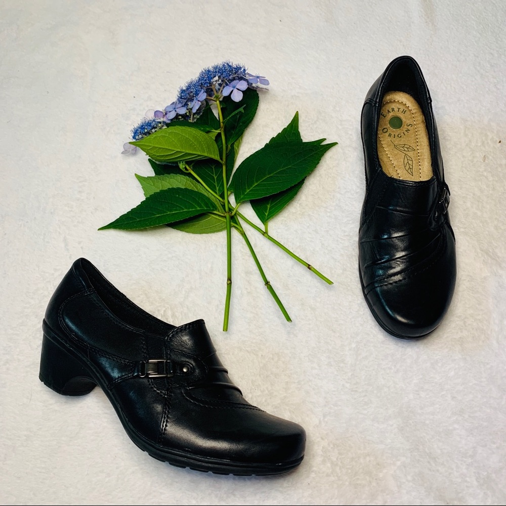 Earth Origins Roxanne Black Slip On Clogs
